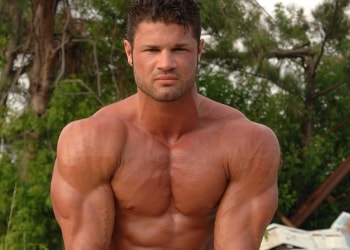 GERMAN BEEFCAKE